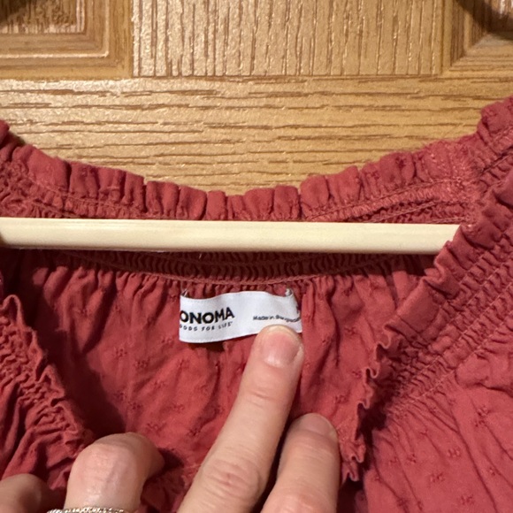 Women’s ' Red Ruffled Top - Picture 2 of 4